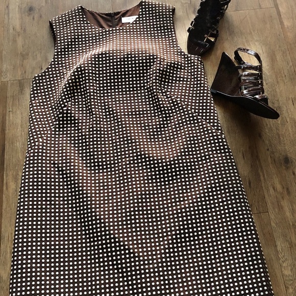 Isaac Mizrahi Brown & Cream Print Shift Dress - Picture 6 of 8